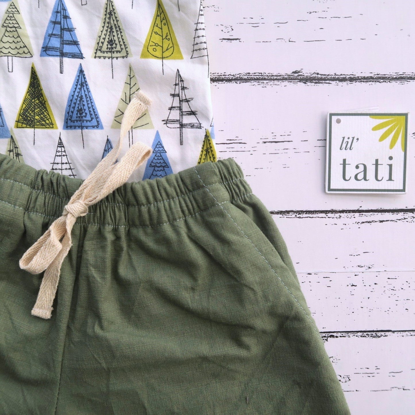 Cedar Top & Shorts in White Trees and Green Linen