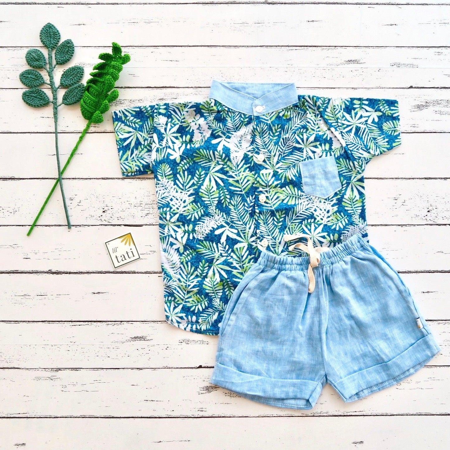 Cedar Top & Shorts in Aloha Leaves Blue and Blue Linen