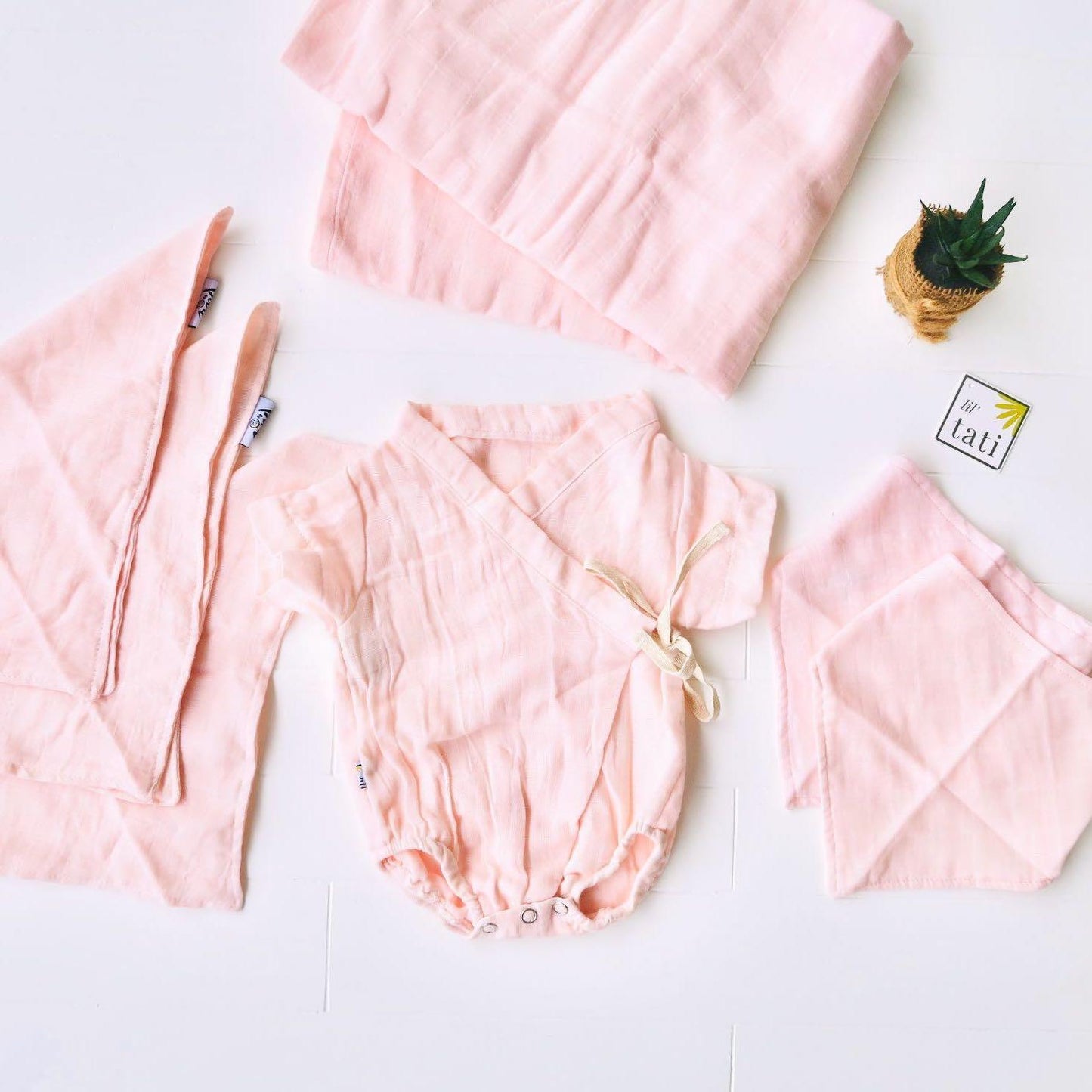 Organic Muslin Baby Essential Set - Pink - Lil' Tati