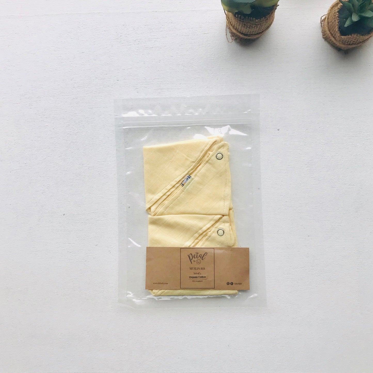 Organic Muslin Bib - Lil' Tati