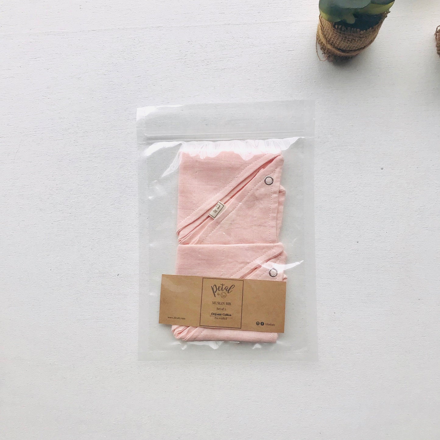 Organic Muslin Bib - Lil' Tati