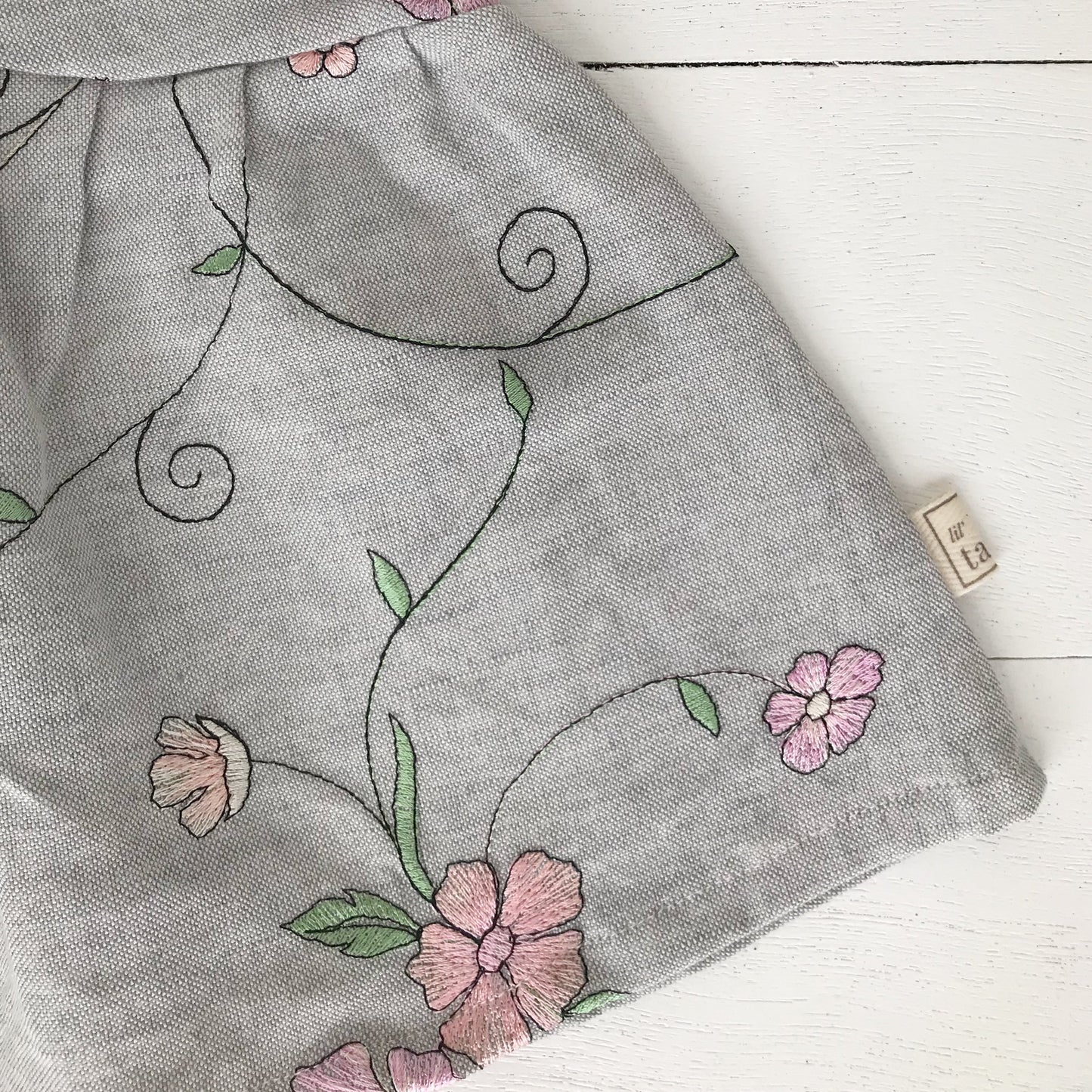 Daisy Dress in Floral Vine Embroidery - Lil' Tati