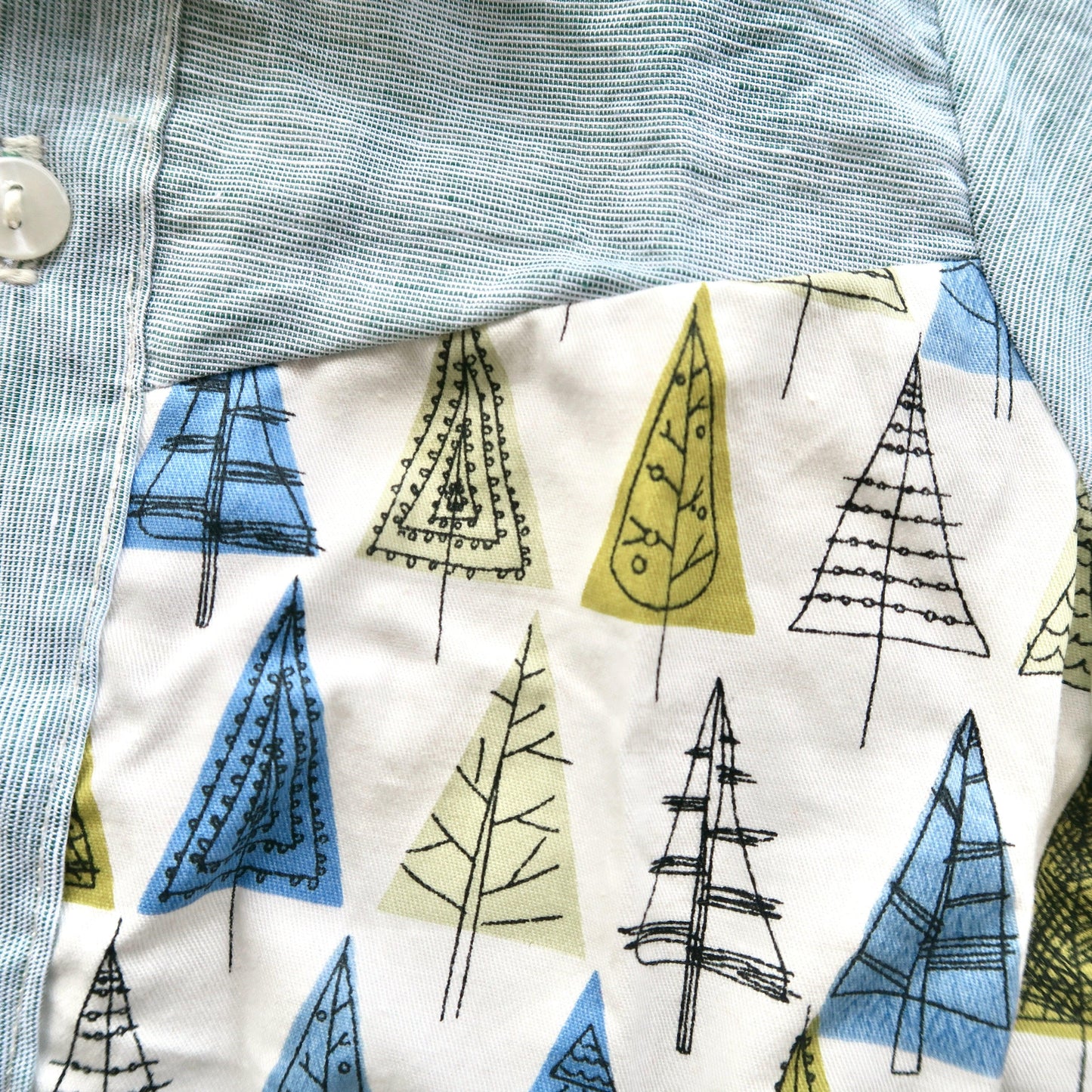 Birch Top & Shorts in Triangle Trees White & Green Linen - Lil' Tati