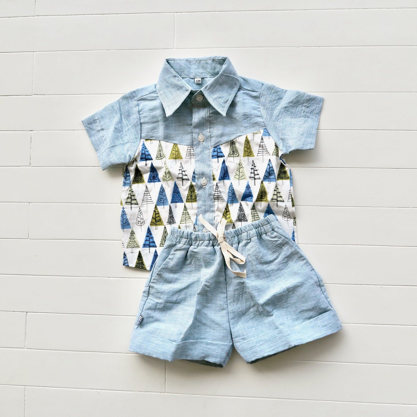 Birch Top & Shorts in Triangle Trees White & Green Linen - Lil' Tati