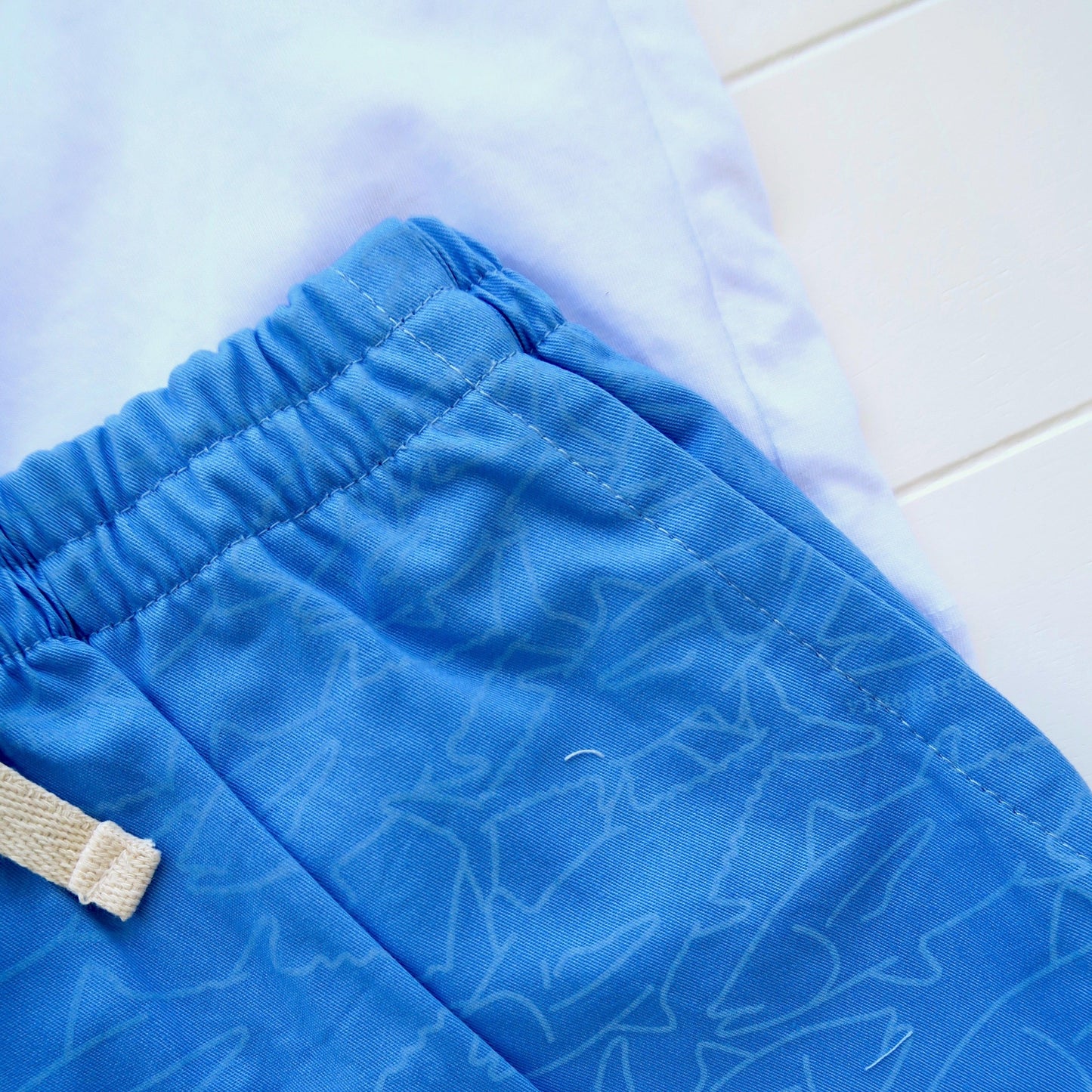 Caper Top & Shorts in Shark Stamp and White Stretch - Lil' Tati