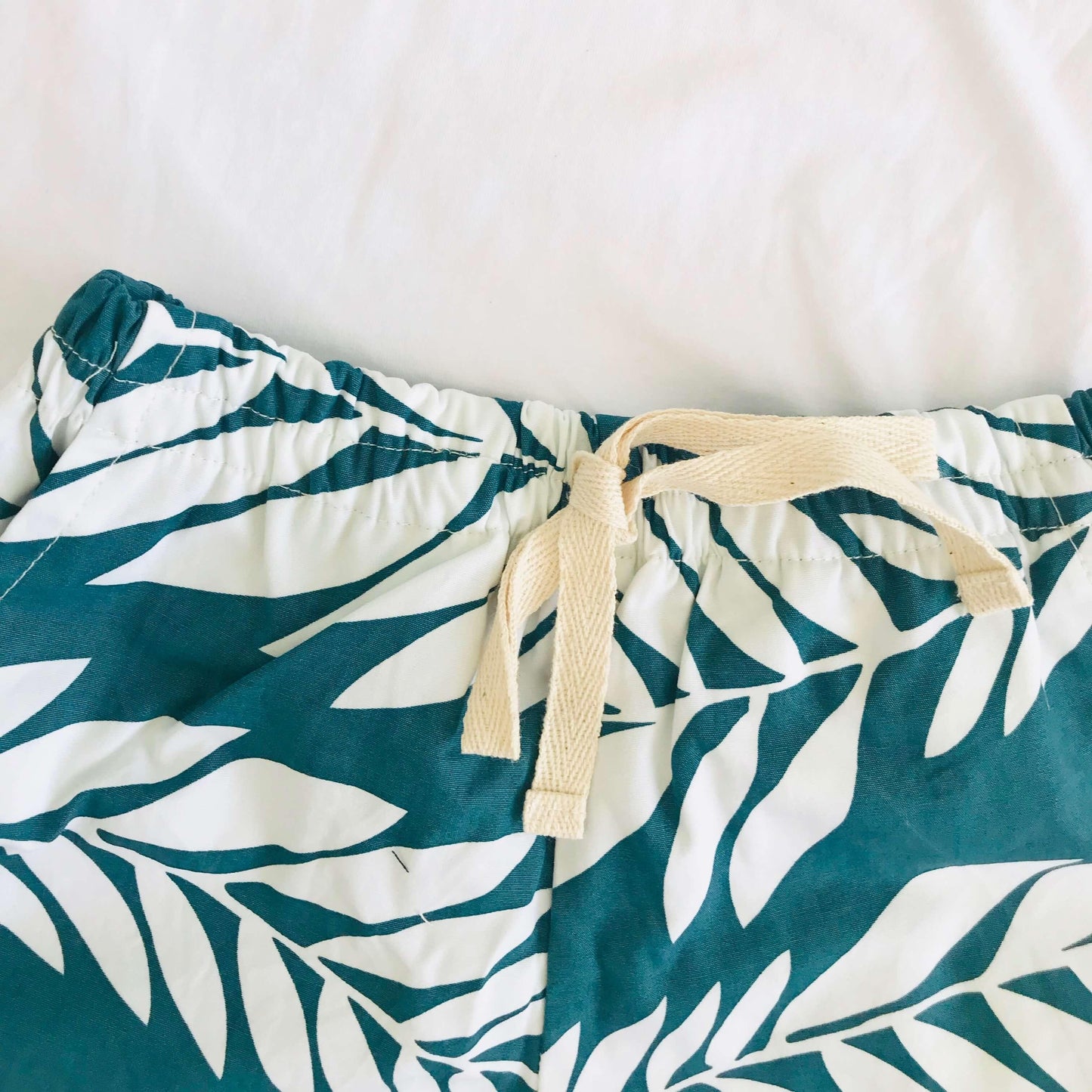 Caper Top & Shorts in Tahitian Leaves and White Stretch - Lil' Tati