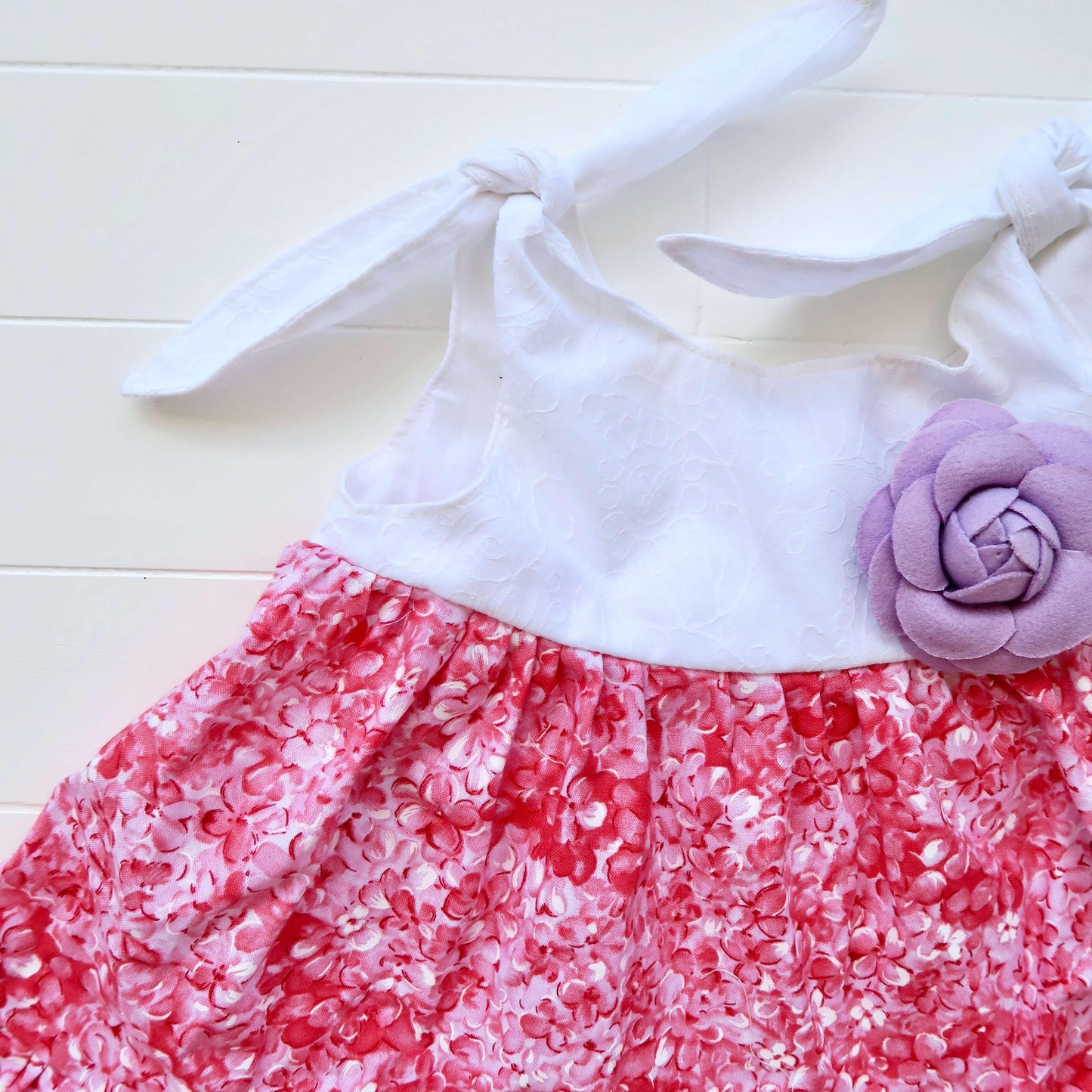 Carrie Tie-Strap in White Embroidery and Pink Paint Flowers Print - Lil' Tati