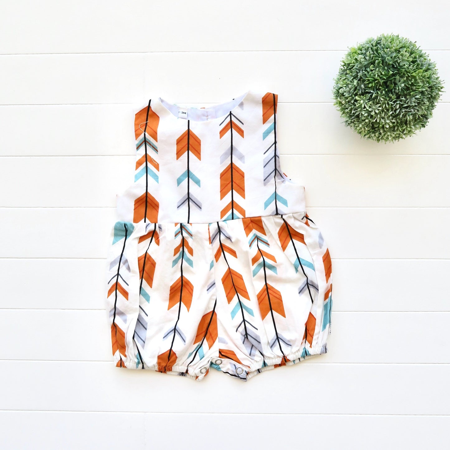 Orchid Playsuit in White Arrows Print - Lil' Tati