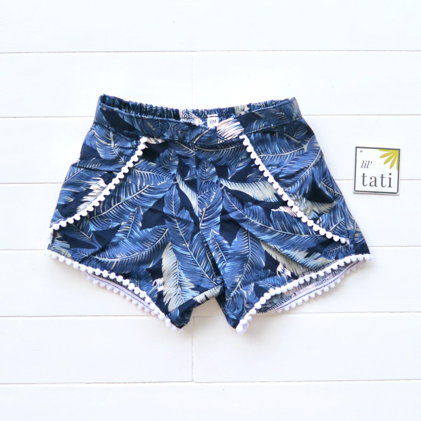 Pompom Shorts in Banana Leaves Navy Print - Lil' Tati