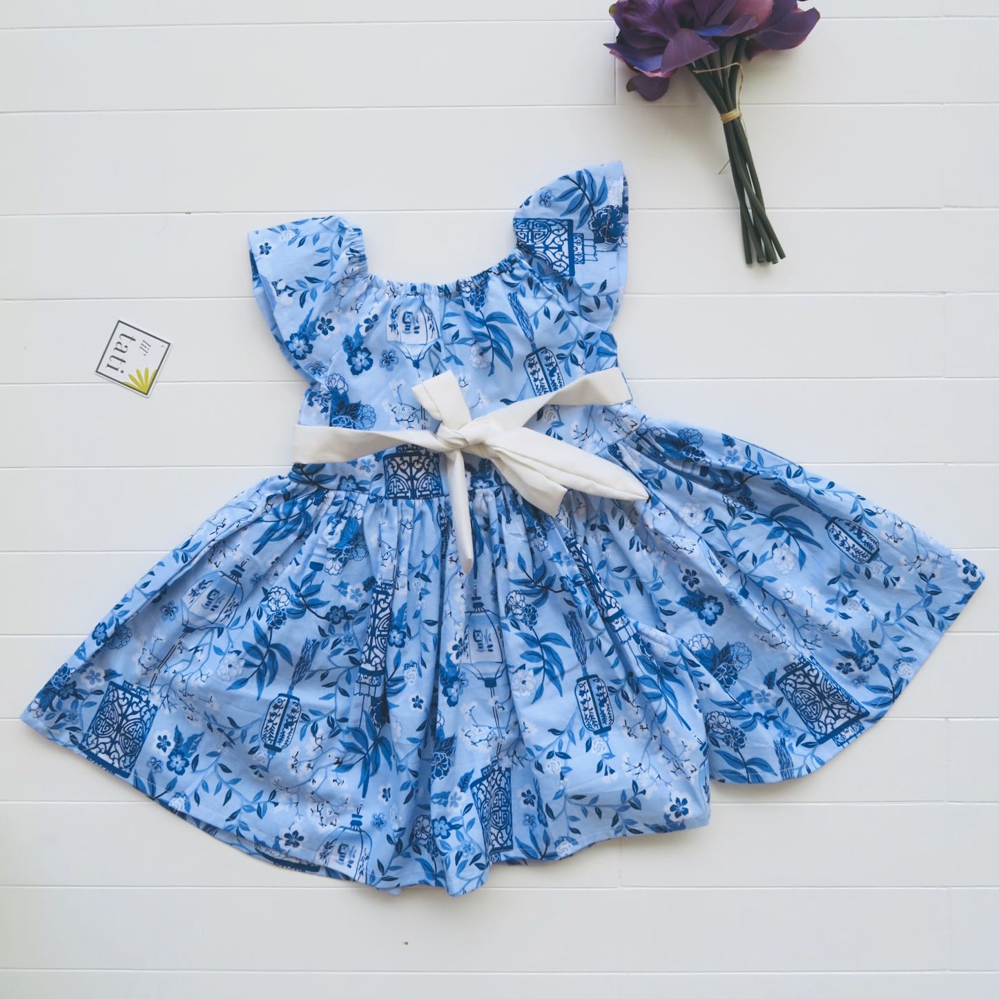 Suntan Dress in Asian Porcelain - Lil' Tati