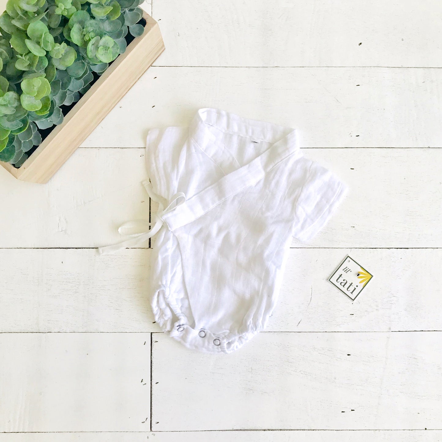 Sakura Kimono Onesie in Organic Muslin - White - Lil' Tati