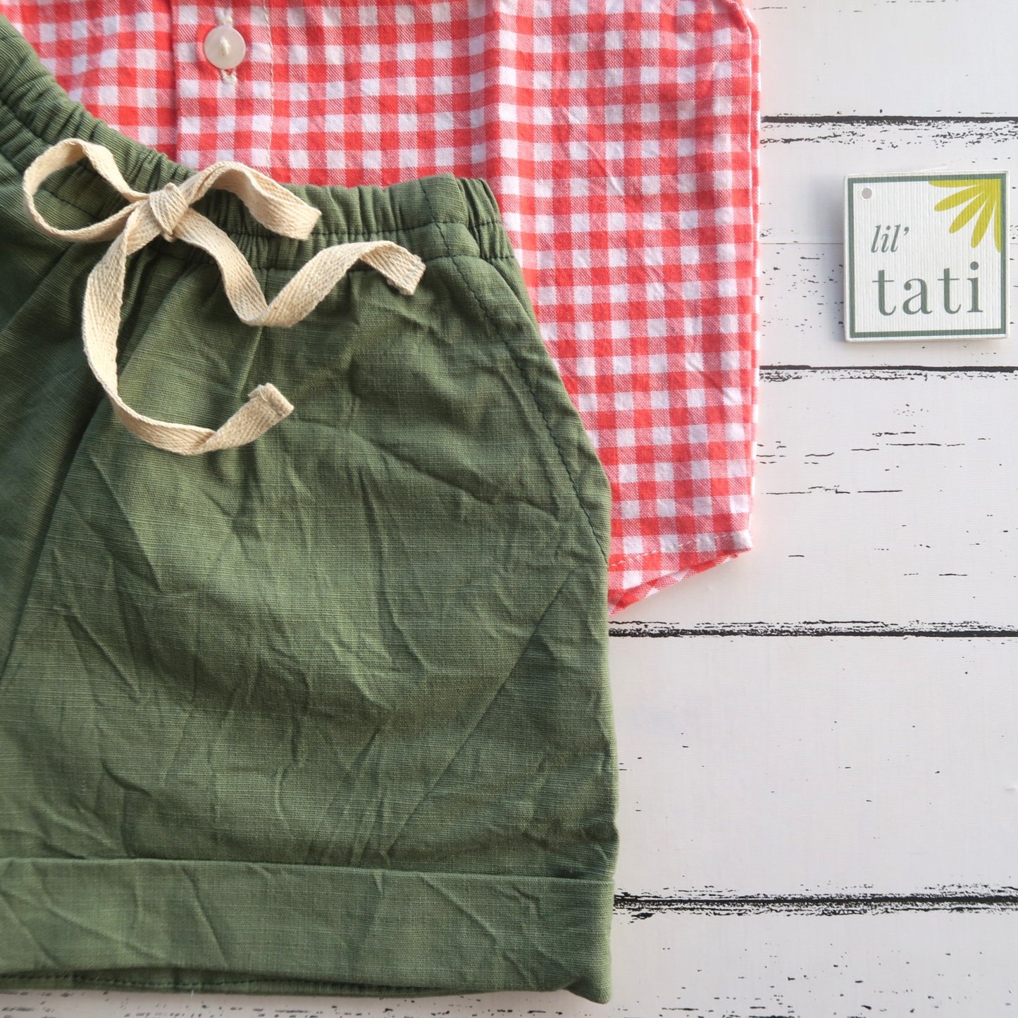 Cedar Top & Shorts in Red Picnic and Green Linen