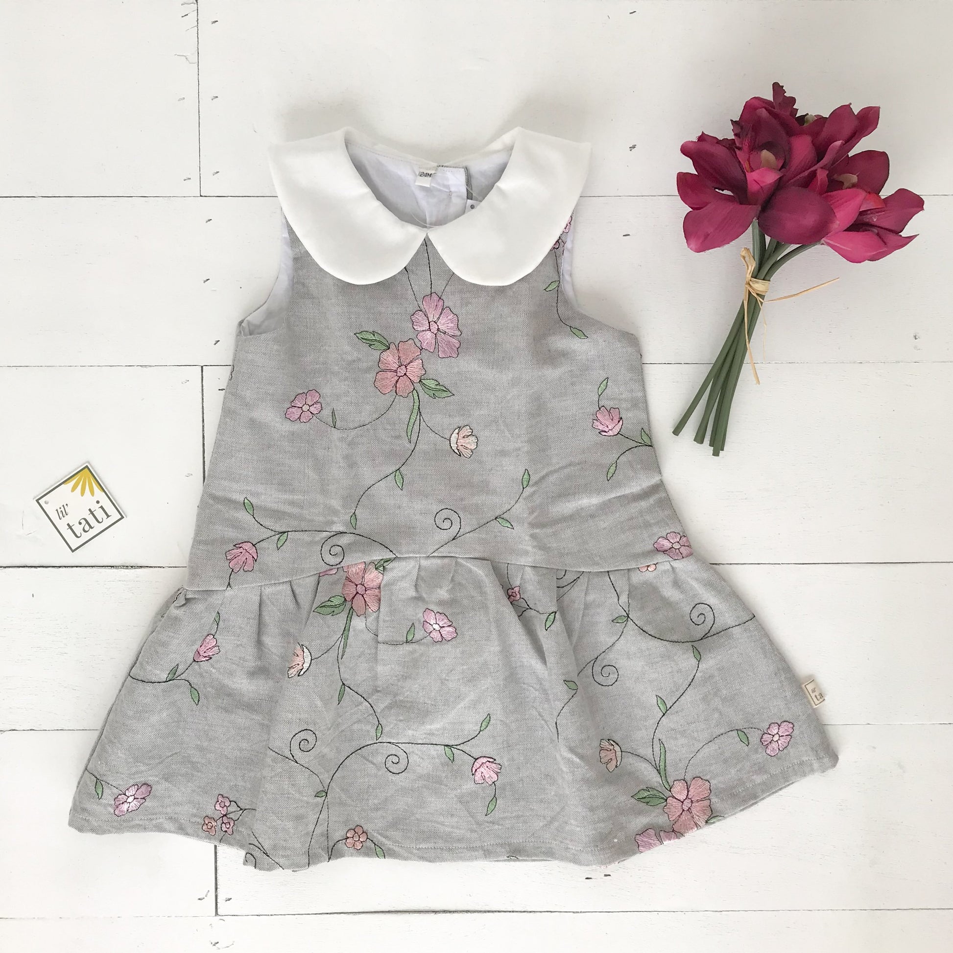 Daisy Dress in Floral Vine Embroidery - Lil' Tati