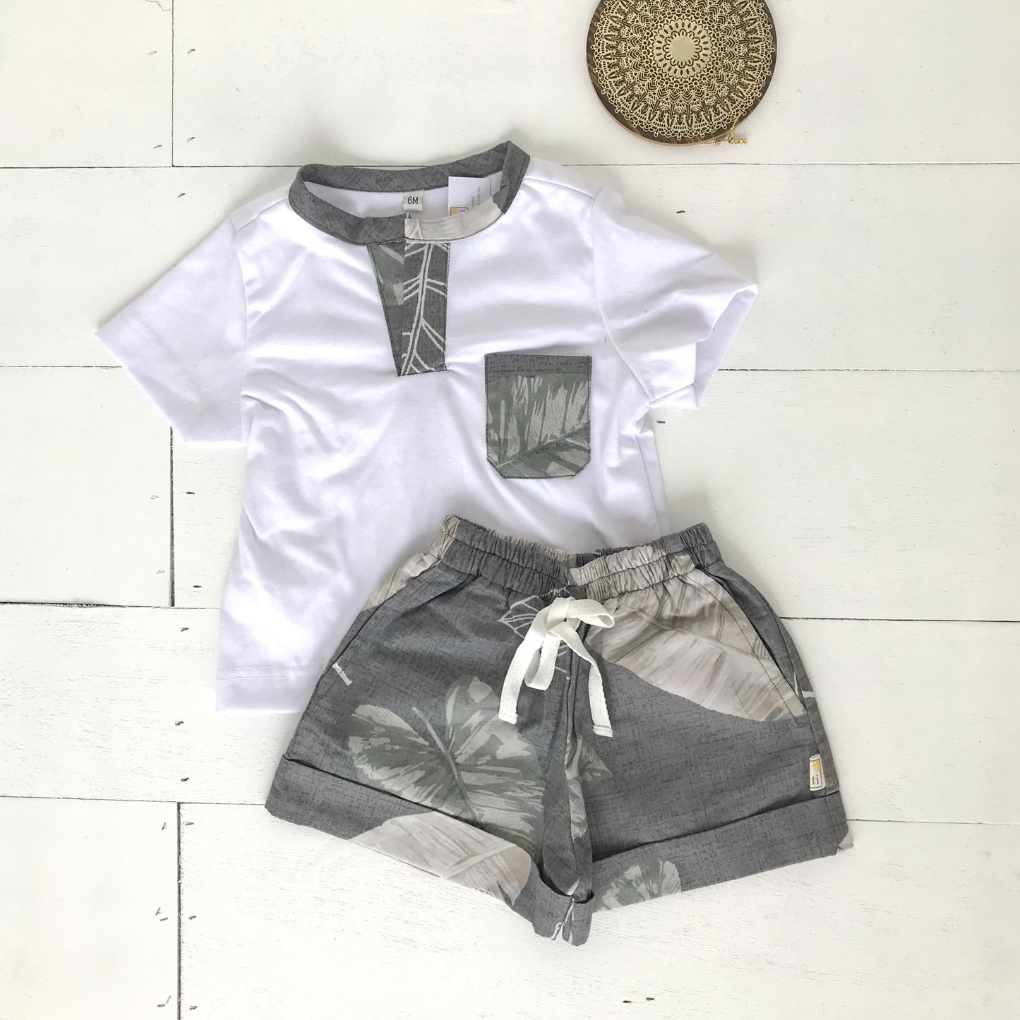 Caper Top & Shorts in Dark Gray Banana Leaves Print - Lil' Tati