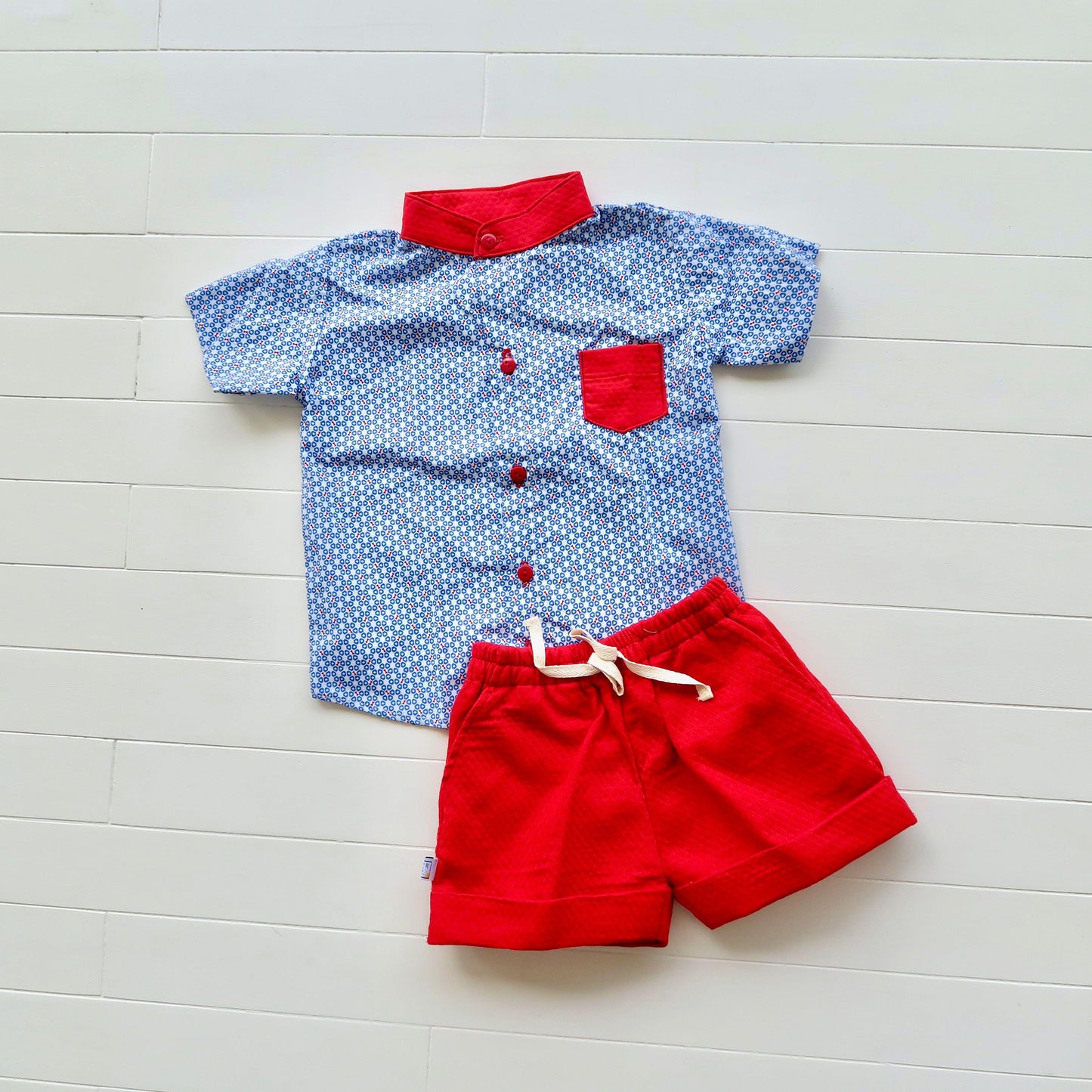 Cedar Top & Shorts in Bright Red & Tiny Hexagon - Lil' Tati